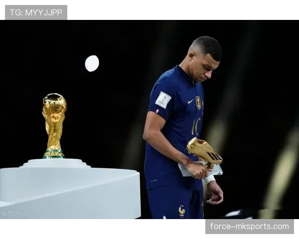 姆巴佩点球稳如磐石，率队强势挺进决赛